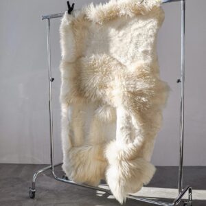 Natural Sheepskin Ivory Carpet - Irregular